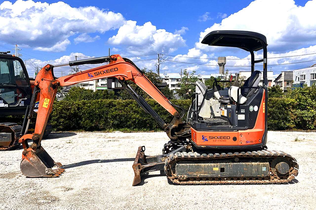 日立建機 ZX30U-5B