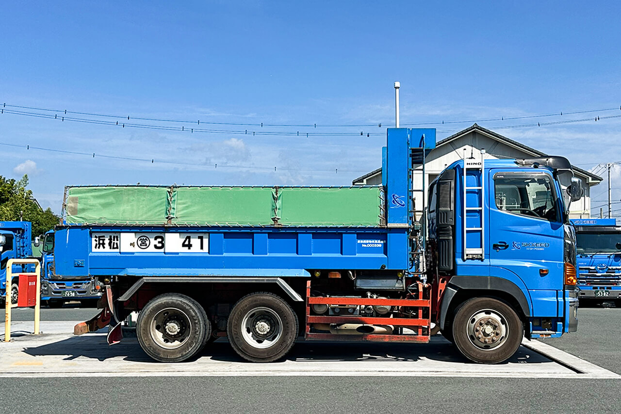 No.4 日野 浜松130え1730