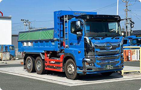 No.10 日野 浜松130あ7023