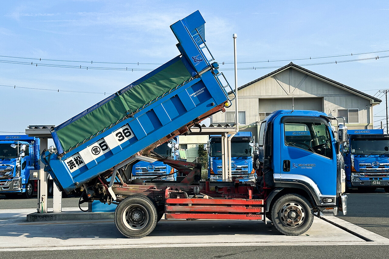 いすゞ 浜松131あ310