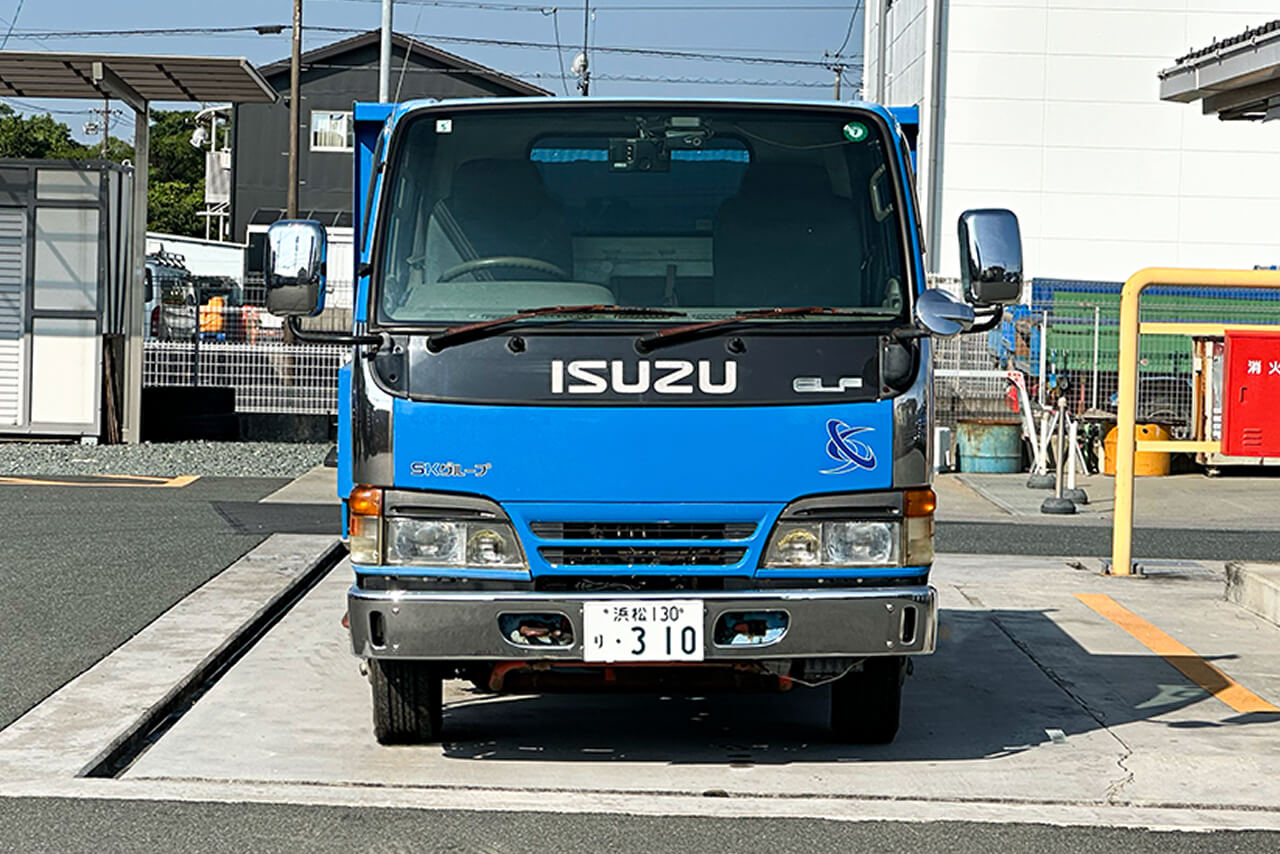 No.2 いすゞ 浜松130り310 