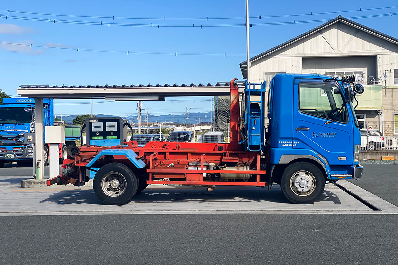 No.1 三菱浜松130に310