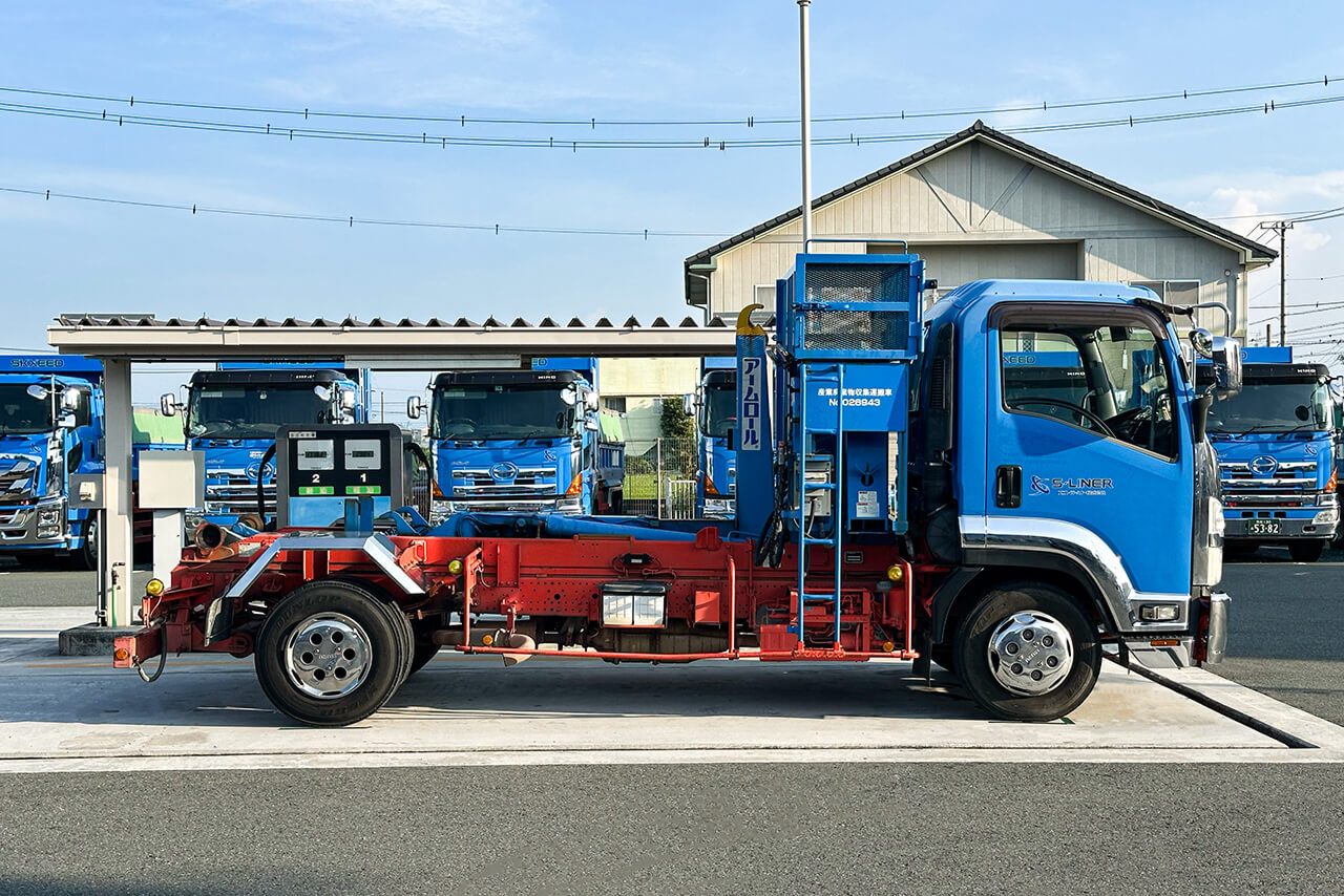 No.2 いすゞ 浜松130ひ310